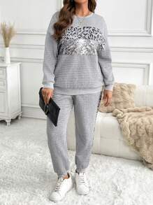 SHEIN LUNE Plus Size Cekiny Nadruk w panterkę Patchwork Okrągły dekolt Długi rękaw Top i spodnie Dwuczęściowy zestaw swobodny Strój na Święto Dziękczynienia Kobiety Nowy Rok Strój kobiety Zimowe sukienki Zimowe ubrania Damskie stroje Rave Strój kobiety Nowy Rok Zimowy płaszcz Kobiety Zimowe ubrania Damskie dresy Damskie zestawy zimowe Wakacje Dwuczęściowy zestaw Nowy Rok
