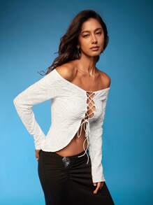 Opulessa Suéter superior de punto texturizado blanco con hombros descubiertos y puños con lazo para mujer - Blanco - Ver 5