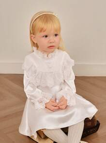 SHEIN Vestido de satén y encaje con mangas largas, estilo princesa elegante para niñas bebé, bautizo y ocasiones formales - Blanco - Ver 3