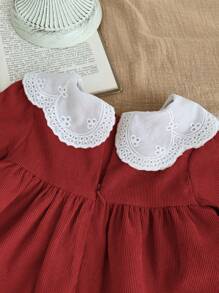 SHEIN LMoss Kids LMoss 女婴灯芯绒拼布彼得潘领长袖连衣裙，秋冬款