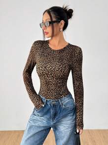 SHEIN PETITE Fashionable And Long-Sleeved Round Neck Leopard Print Tight Stretch Bodysuit Can Be Paired With Pants And Is Suitable For Going Out On The Street