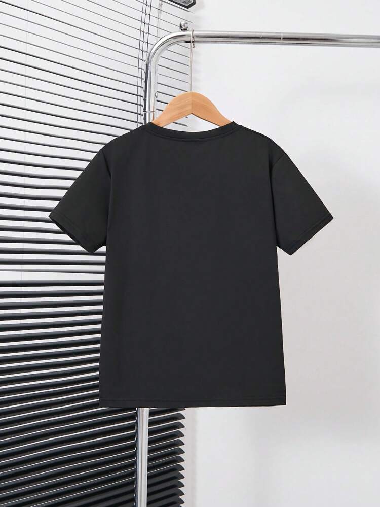 Tween Boy Letter Patched Detail Flap Pocket Tee