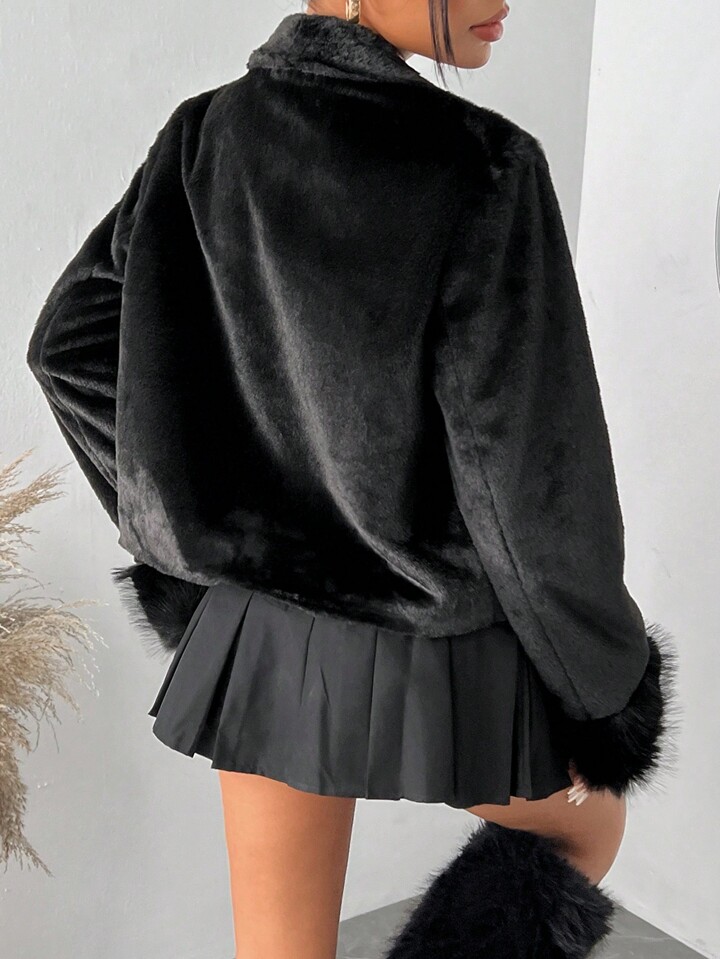 SHEIN SXY ボタン付き フロント ロングスリーブ フワフワ パッチ