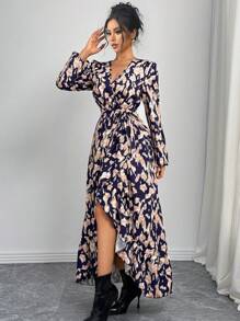 SHEIN Clasi 1 pieza Vestido de manga larga con cuello en V elegante, diseño de giro y estampado todo sobre
