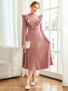 SHEIN Teen Girl Pink/Autumn/Winter/Elegant/Knitted Pit Stripe Stand-Up Collar Large Ruffled Long-Sleeved Dress