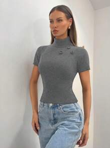 SHEIN Essnce Suéter de cuello alto para mujer otoño 2024, suéter de punto con decoración de flor tridimensional en borgoña, Cárdigan femenino de manga corta color rojo ancla de moda y silueta ajustada