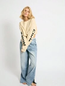 AiiRZ Oversized Long Sleeve Round Neck Crop T-Shirt With Hotfix Graphic
