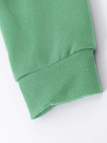 Manfinity Roghcode Sudadera con forro térmico con gráfico de lema y figura para hombre de talla grande - verde menta - Ver 6