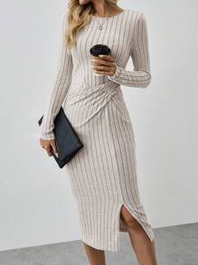 SHEIN LUNE 圆领腰部扭纹褶饰大腿开衩毛茸茸罗纹面料休闲通勤优雅街头外出舒适保暖修身中长连衣裙秋冬季女士 - 杏色 - 查看 5