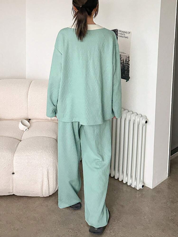 Cute Bear Graphic Print Textured Jacquard Knit Fabric Contrast Design Pajama Set