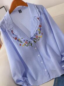 CosyJoli 大码女式休闲花卉刺绣条纹荷叶边翻领喇叭袖衬衫，春/秋 - 藍白色 - 查看 1