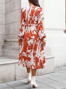 SHEIN Clasi Vestido casual de manga larga con estampado y cinturón anudado para mujer, para uso diario