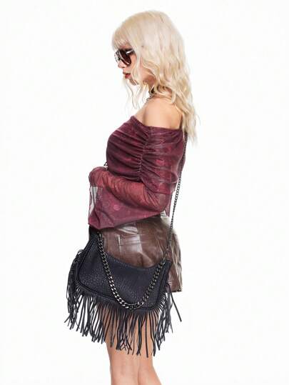 Goth Women's Retro Punk Style Tassel Shoulder Bag High-End Fashion Street Casual Commuter Chain Underarm Bag