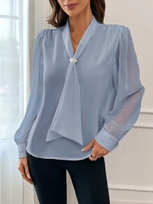 SHEIN Privé 大码纯色 V 领优雅办公室长袖衬衫 - 淺藍色 - 查看 2