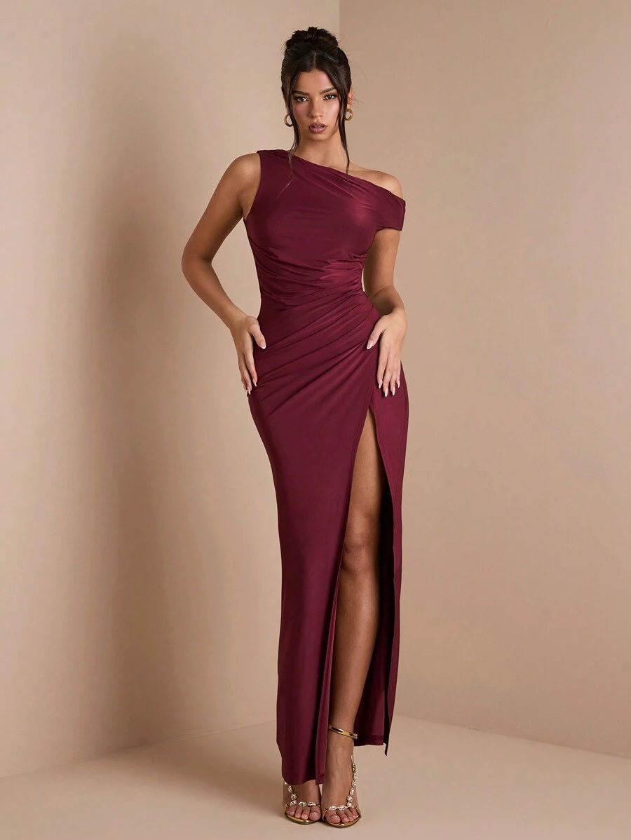 SHEIN BAE Vestido ajustado de hombro asimétrico con fruncidos de color liso, elegante para cóctel, cita romántica, capa base de invierno, fiesta, invitado de boda, Halloween, Navidad - Burdeos - Ver 1