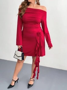 SHEIN Privé 大码女式 3D 花朵爱心/情人荷叶边系带抽绳长袖紧身情人节紧身迷你连衣裙，秋冬 - 紅色 - 查看 3