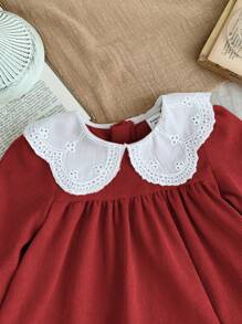 SHEIN LMoss Kids LMoss 女婴灯芯绒拼布彼得潘领长袖连衣裙，秋冬款