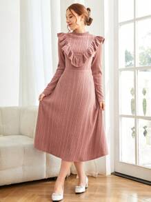 SHEIN Teen Girl Pink/Autumn/Winter/Elegant/Knitted Pit Stripe Stand-Up Collar Large Ruffled Long-Sleeved Dress