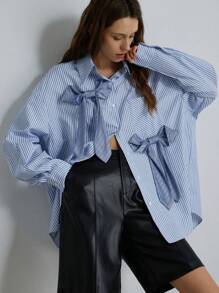 Aveloria Modichic 女士超大男友风格条纹蝴蝶结装饰纽扣衬衫，秋冬季可爱有趣的衬衫 - 彩色 - 查看 4