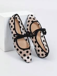 CUCCOO CHICEST Zapatos planos elegantes y versátiles para mujer con lazo y decoración de puntos en malla, modelo nuevo para 2024