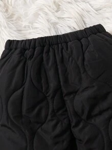 SHEIN Leap Crew 买二送一年轻男孩休闲舒适时尚简约实用百搭 T 恤和绗缝裤和黑色背心棉衣外套，适合秋冬季 - 黑色 - 查看 8