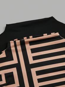 SHEIN Clasi Bộ áo ba lỗ cổ cao họa tiết hình học và màu trơn cỡ lớn cho nữ 2 món - Nhiều màu - Xem 5