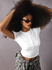 Athîral Women's Solid Color Round Neck Button Down Half Placket Short Sleeve Cropped Casual T-Shirt - White - View 5