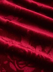 SHEIN MOD 方领吊带背心，3D花卉美人鱼中裙，复古红丝绒套装，秋冬套装，西装，度假装，新年装 - 酒紅色 - 查看 4