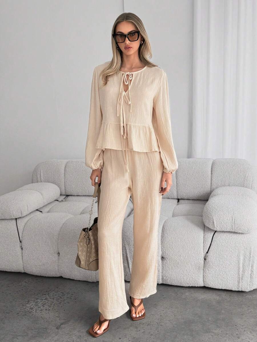 SHEIN Essnce 女士連衣裙套裝，拼接吊帶帶襯衫和高腰褲，休閒版型，圓領，2024年春季休閒裝 - 杏色 - 查看 1