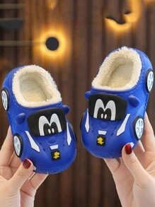 1 双儿童蓝色毛绒保暖卡通防水一脚蹬鞋，平底防滑毛绒拖鞋，适合冬季