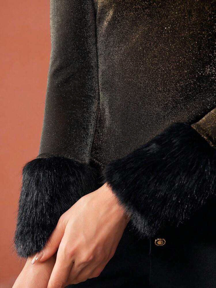 GLITTER CONTRAST FUZZY CUFF SLIM FIT TEE