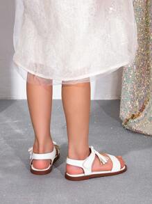 1pair Attractive Outdoor Flat Sandals With Fringe Pendant Decor And Roman Style - White - View 4