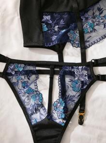 Lencería de talla grande - Sexy y romántica bordada con flores y escote