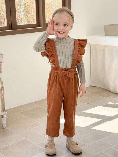 SHEIN LMoss Kids LMoss Young Girl 2pcs/Set Young Girl Solid Knit Stand Collar Fitted T-Shirt + Woven Striped Loose Ruffle Hem Suspender Wide-Leg Pants, Casual Outfit