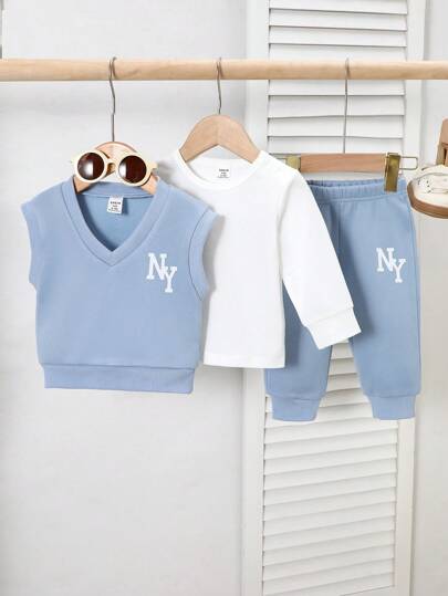 SHEIN Playful Pals 3 pièces Set Style universitaire automne/hiver Top à manches longues imprimé NY + Pantalon imprimé couleur unie, Vêtements pour bébés garçons