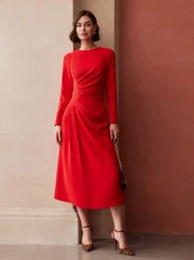 MOTF PREMIUM 纯色褶饰侧喇叭下摆连衣裙