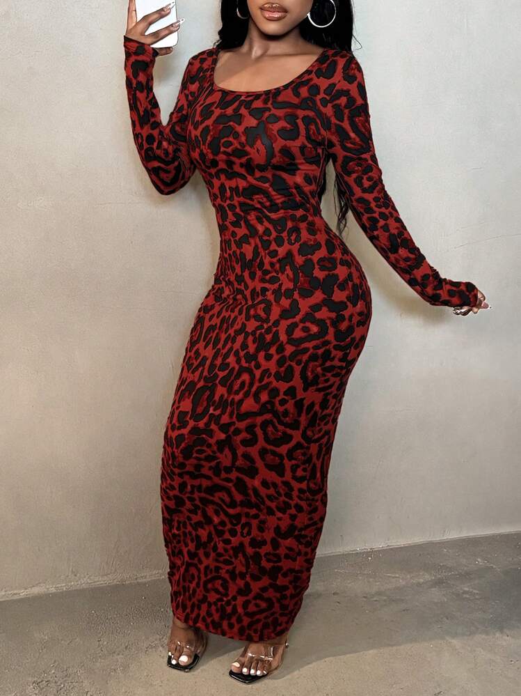 animal print red dress Limited Edition Leopard Divine The invisible zipper at the back enhances its seamless finish 1990s Diane Von Furstenberg Leopard