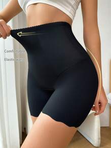 Miss Vinta 高腰貝殼邊短褲 - 黑色 - 查看 3