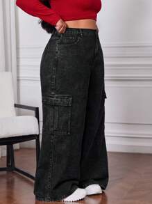 SHEIN CURVE+ Pantalones cargo de pierna ancha de talla grande de mezclilla negra para mujer