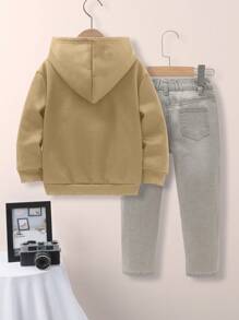 SHEIN Leap Crew 2 件套年轻男孩休闲可爱熊带太阳镜图案印花长款宽松连帽衫和牛仔裤套装，适合秋冬季 - 彩色 - 查看 4