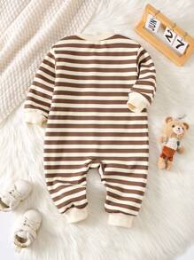 SHEIN 男婴休闲运动可爱趣味酷炫风格熊徽章落肩宽松条纹保暖内衬连体裤，适合秋冬季穿着，室内和室外