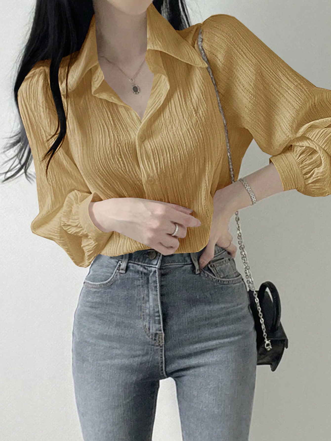 DAZY ملابس علوية نسائي بياقة مطوي ذو لون أحادي وفض...