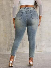 SHEIN SXY 大码女式孔眼系带口袋紧身休闲牛仔裤 - 淺色水洗藍 - 查看 2