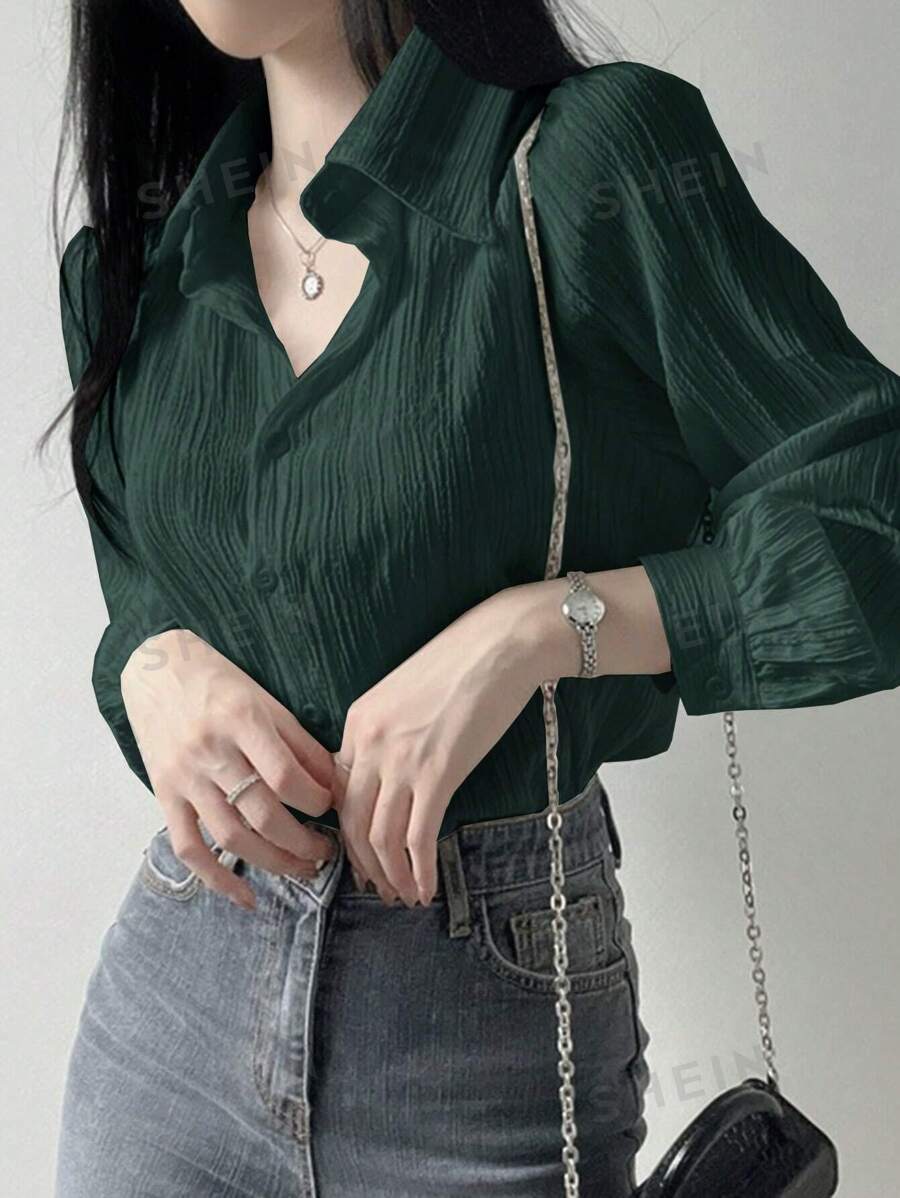 DAZY Blusa suelta con cuello de solapa y pliegues de unicolor para mujer, verde oliva, para primavera/verano/otoño, ropa de mujer de manga larga - Verde Oscuro - Ver 1