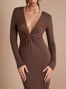 SHEIN BAE 秋冬纯棕咖啡色优雅性感深 V 领长袖扭纹褶皱中长连衣裙，适合鸡尾酒会、浪漫约会、分层搭配、派对、正式场合、夜间外出、婚礼嘉宾、万圣节、圣诞节 - 棕色 - 查看 4