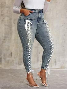 SHEIN SXY 大码女式孔眼系带口袋紧身休闲牛仔裤 - 淺色水洗藍 - 查看 3