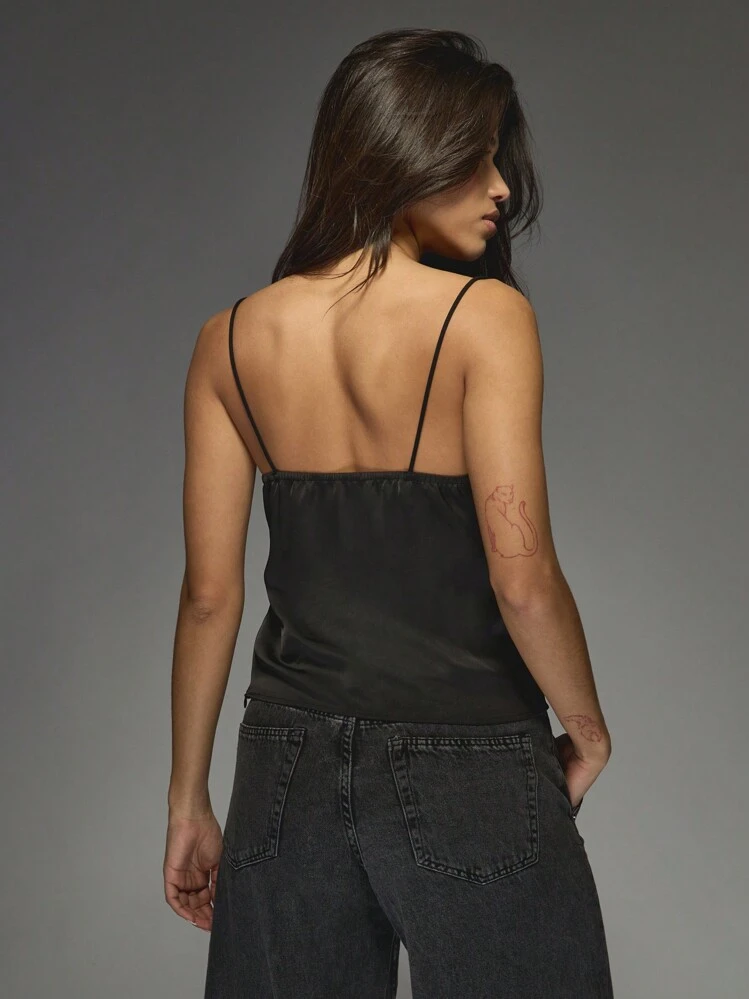 MISSGUIDED Top Camisole de Renda Elegante Estilo Lingerie Seda Desgaste Noturno Alças Finas Ajustáveis Decote em V Sem Mangas Regata Clássica Verão Primavera Outono - Preto - Visão 2