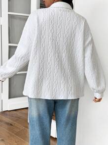 SHEIN Frenchy Cămașă albă cu textura pentru femei de mărimi plus, îmbrăcăminte de stradă casual elegantă