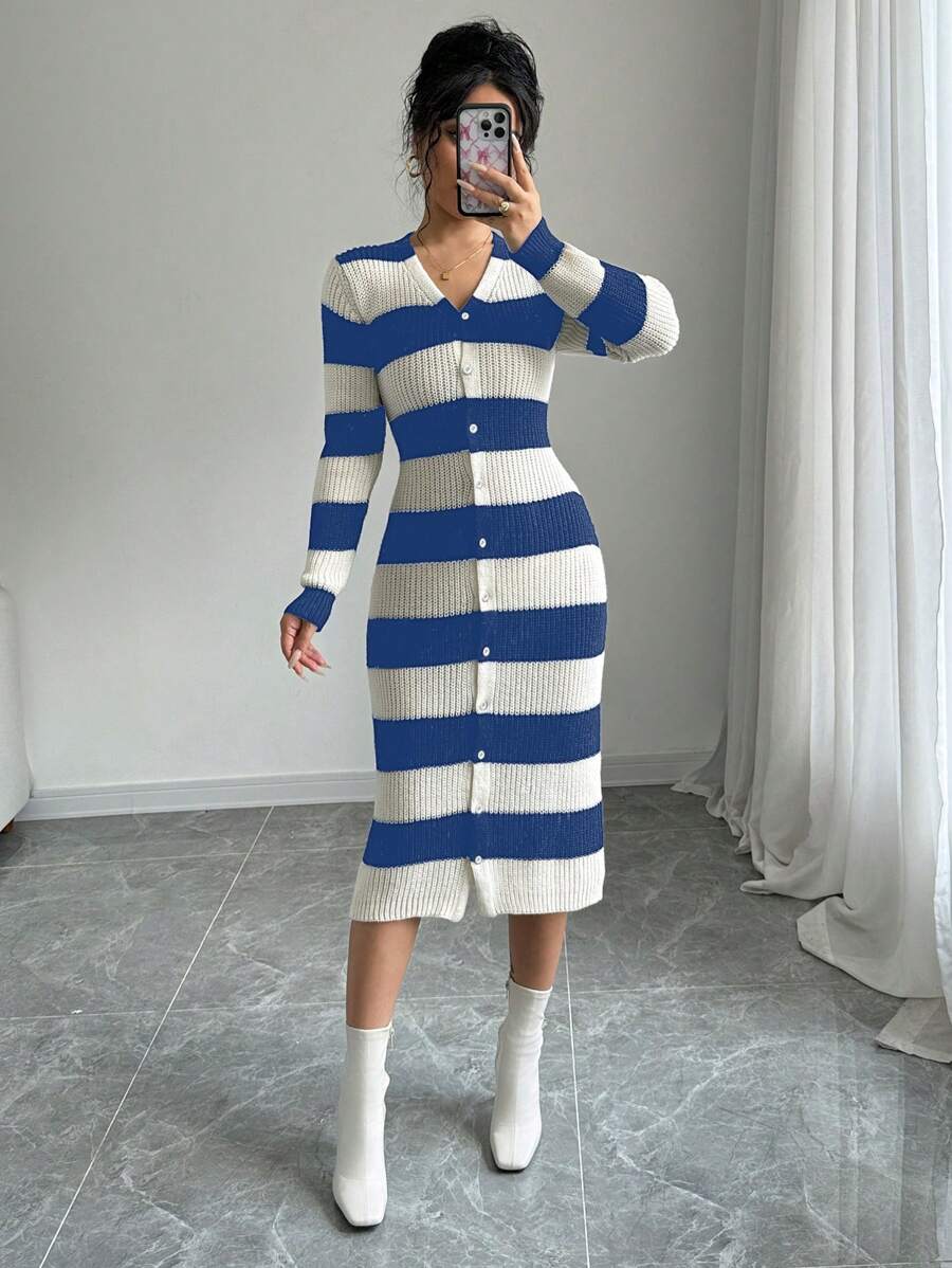 SHEIN LUNE 女式 V 领条纹印花前纽扣长袖针织毛衣连衣裙 - 藍白色 - 查看 1