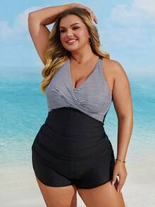 Swim Lushoire Plus Size Summer Beach Striped Print Cross Back Tank Top & Pocket Decoration Boardshorts Two-Piece Tankini Set - Black and White - View 3